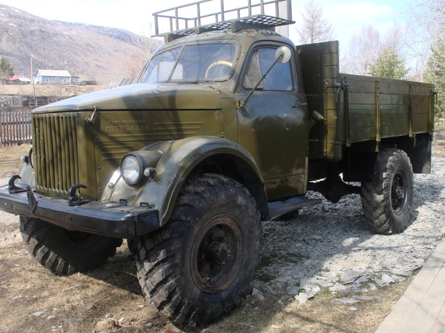 ГАЗ-63 1952 май 2013.JPG