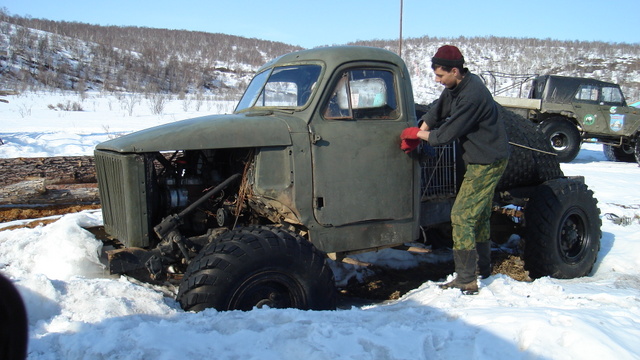 2008 ГАЗ-63 на зимовке.JPG