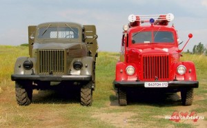 На этом фото отлично видна разница в высоте (115 мм) между ГАЗ-51 и ГАЗ-63 