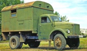 «Многоцелевой» фургон на шасси двухскатного ГАЗ-63 1963 года выпуска, находящийся в частном владении. Село Чистюнька, Алтайского края. 2007 год.