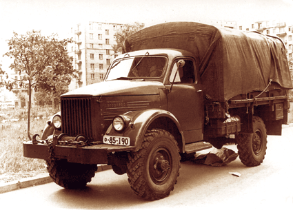 ГАЗ-63А в таком виде строился с 1960 по 1968г. Данный экземпляр эксплуатировался в посольстве Германской Демократической Республики и в Москве. Фото автора
