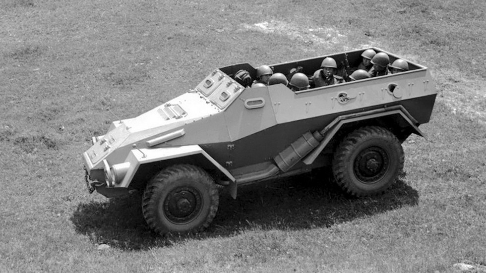 GAZ-40-Opytnyj-BTR-40-1948-980x0-c-default.jpg