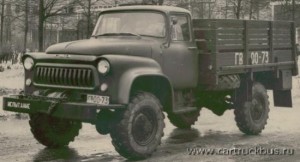 Один из опытных образцов модернизированного «63-го» с рамной кабиной ГАЗ-52.