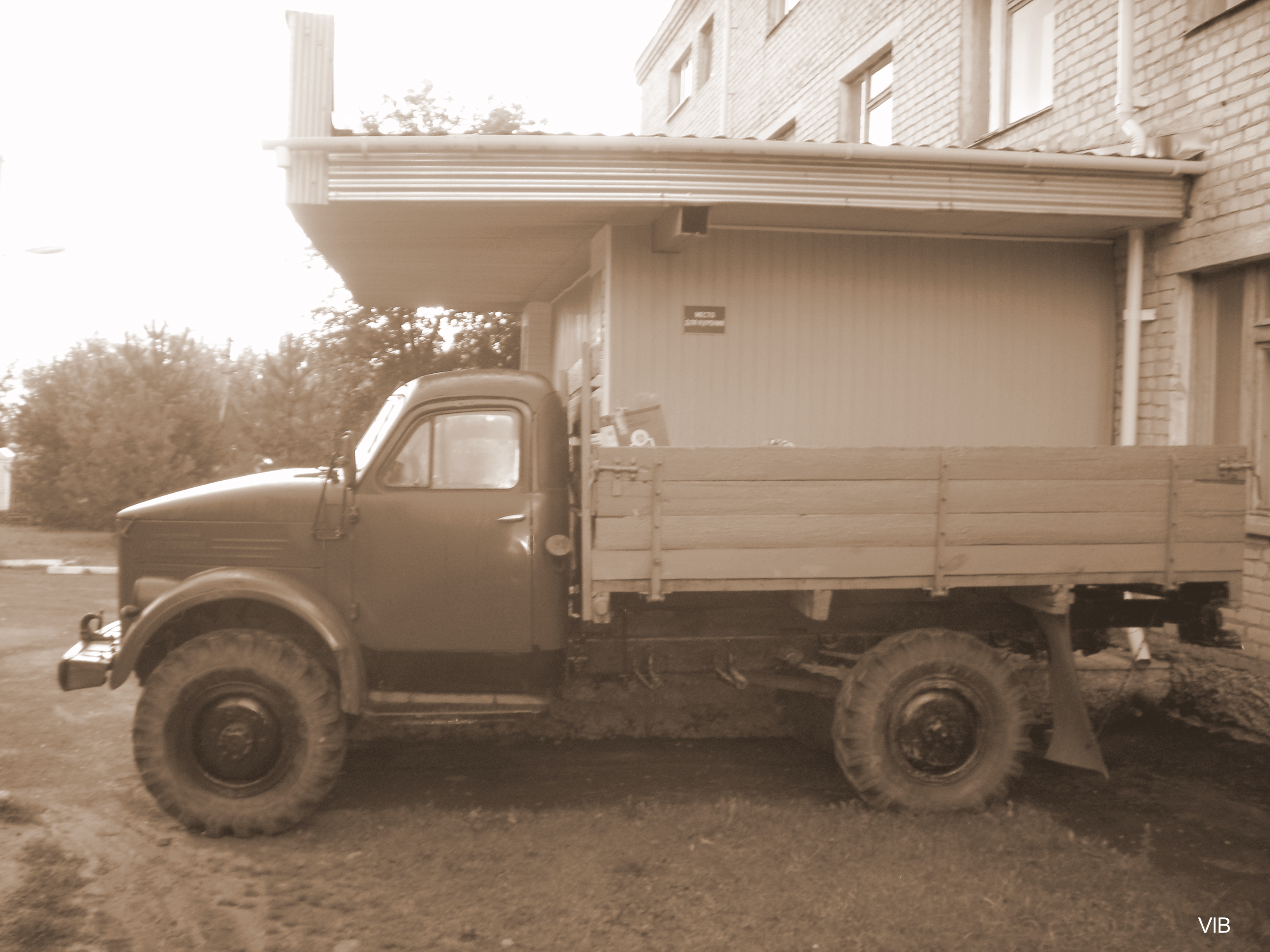 GAZ-63